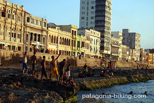 Cuba: bicycle with side bags