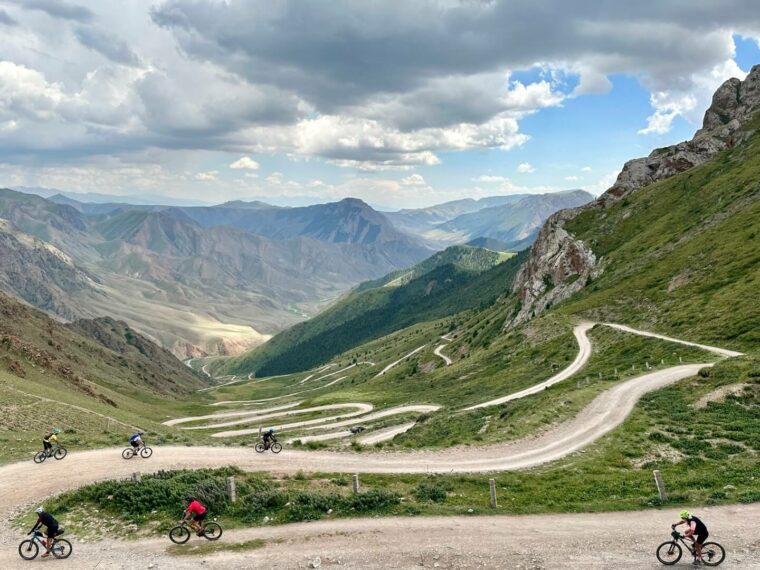 Kirguistán en bicicleta