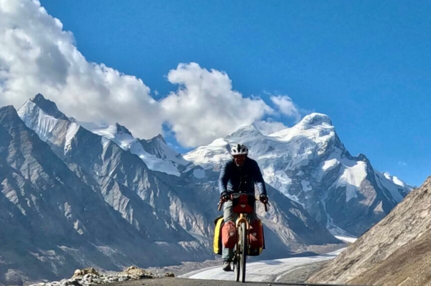 De India a Italia 🚴‍♂️ siempre explorando 🚴‍♂️para descubrir nuevos lugares!